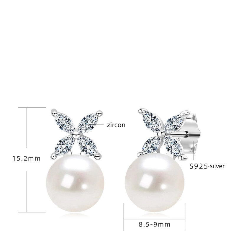 Fashionable freshwater pearl earrings