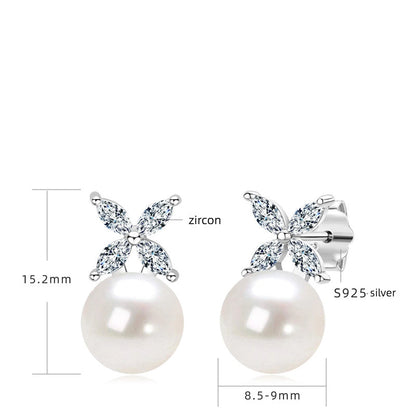 Fashionable freshwater pearl earrings
